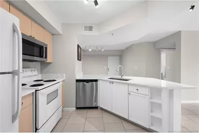 3674 NW Adriatic Lane, Jensen Beach, FL 34957 - Photo 9