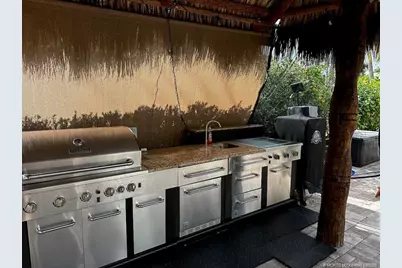 154 NW Hazard Way, Port Saint Lucie, FL 34986 - Photo 11