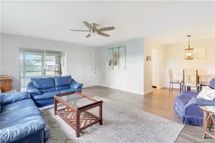 211 Manatee Ln, Fort Pierce, FL 34982 - Photo 11