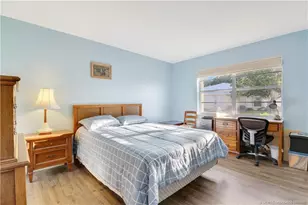 211 Manatee Ln, Fort Pierce, FL 34982 - Photo 11