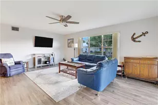 211 Manatee Ln, Fort Pierce, FL 34982 - Photo 9