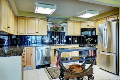 10205 S Indian River Drive, Fort Pierce, FL 34982 - Photo 23