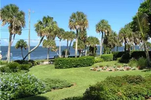 10205 S Indian River Dr, Fort Pierce, FL 34982 - Photo 1