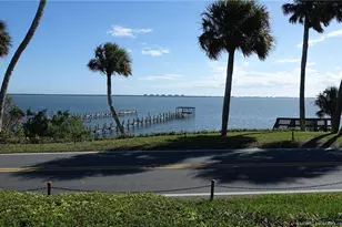 10205 S Indian River Dr, Fort Pierce, FL 34982 - Photo 3