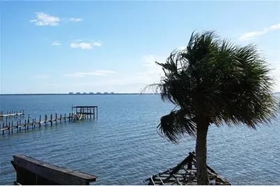 10205 S Indian River Drive, Fort Pierce, FL 34982 - Photo 5