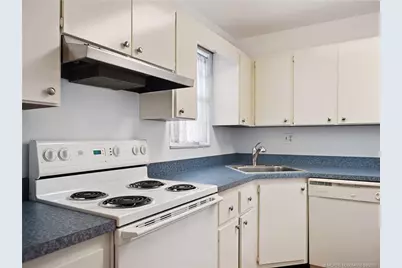 1961 SW Palm City Road #J, Stuart, FL 34994 - Photo 7