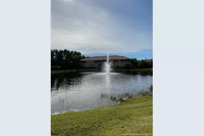 566 SW Glen Crest Way, Stuart, FL 34997 - Photo 17