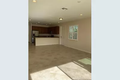 566 SW Glen Crest Way, Stuart, FL 34997 - Photo 7