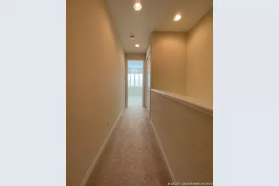 566 SW Glen Crest Way, Stuart, FL 34997 - Photo 15