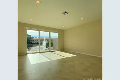 566 SW Glen Crest Way, Stuart, FL 34997 - Photo 5