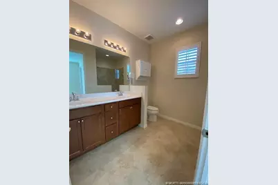 566 SW Glen Crest Way, Stuart, FL 34997 - Photo 9