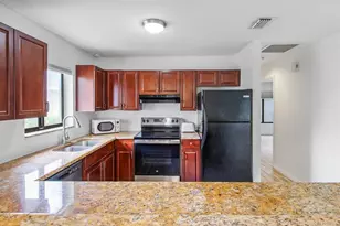 1201 Maplewood Dr, Greenacres, FL 33415 - Photo 17