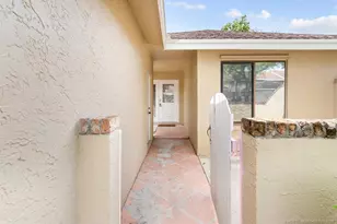 1201 Maplewood Dr, Greenacres, FL 33415 - Photo 3