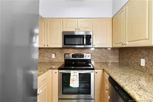 3129 SE Indian St, Stuart, FL 34997 - Photo 9