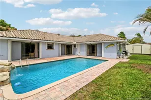 4379 SE Tall Pines Ave, Stuart, FL 34997 - Photo 7