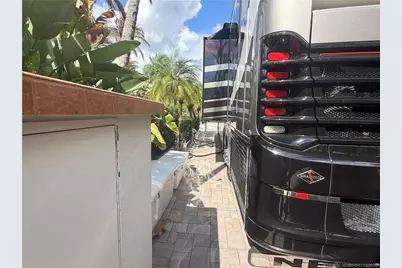 412 NW Chipshot Lane, Port Saint Lucie, FL 34986 - Photo 19