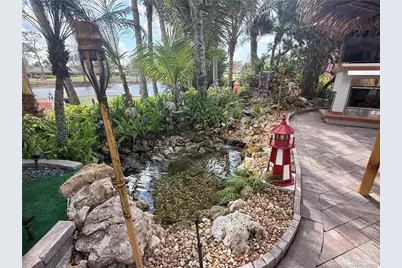 412 NW Chipshot Lane, Port Saint Lucie, FL 34986 - Photo 9