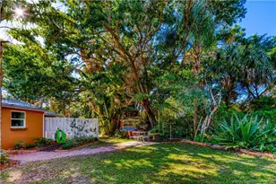1776 NW Palmetto Ct, Stuart, FL 34994 - Photo 33