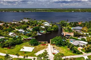 1776 NW Palmetto Ct, Stuart, FL 34994 - Photo 39