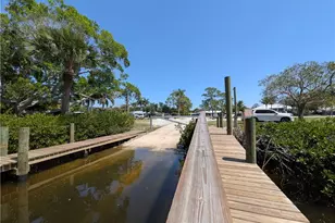 1776 NW Palmetto Ct, Stuart, FL 34994 - Photo 43