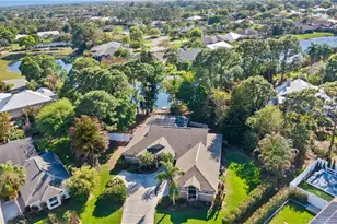 1008 SW Hunt Club Cir, Palm City, FL 34990 - Photo 23