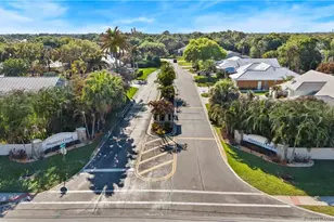 1008 SW Hunt Club Cir, Palm City, FL 34990 - Photo 25