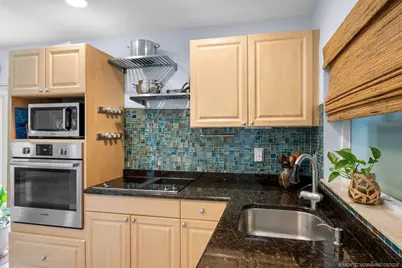 517 SW South Carolina Drive, Stuart, FL 34994 - Photo 9