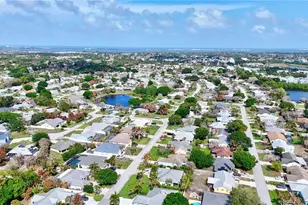 526 NE Vanda Terrado, Jensen Beach, FL 34957 - Photo 35