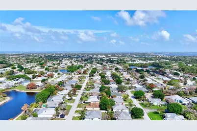 526 NE Vanda Terrado, Jensen Beach, FL 34957 - Photo 39