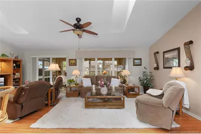 526 NE Vanda Terrado, Jensen Beach, FL 34957 - Photo 5