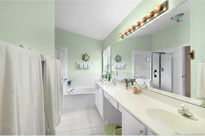 526 NE Vanda Terrado, Jensen Beach, FL 34957 - Photo 25