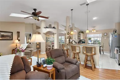 526 NE Vanda Terrado, Jensen Beach, FL 34957 - Photo 9