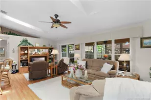 526 NE Vanda Terrado, Jensen Beach, FL 34957 - Photo 7