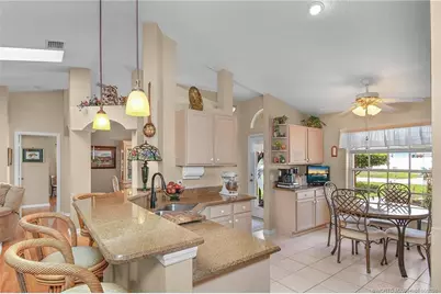526 NE Vanda Terrado, Jensen Beach, FL 34957 - Photo 11