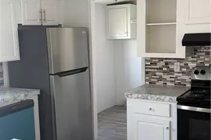 3905 Covington Dr, Saint Cloud, FL 34772 - Photo 3