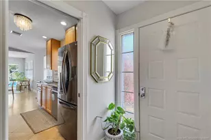 107 Brier Cir, Jupiter, FL 33458 - Photo 3