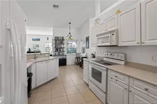 532 SE Ron Rico Terrace, Port Saint Lucie, FL 34983 - Photo 15