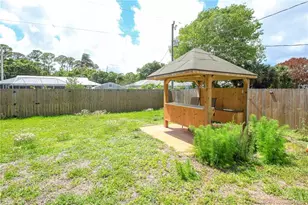 2274 SE Longhorn Ave, Port Saint Lucie, FL 34952 - Photo 29