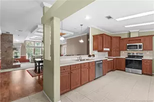 4237 4th Ct, Lantana, FL 33462 - Photo 7