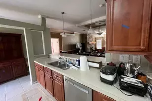 4237 4th Ct, Lantana, FL 33462 - Photo 5