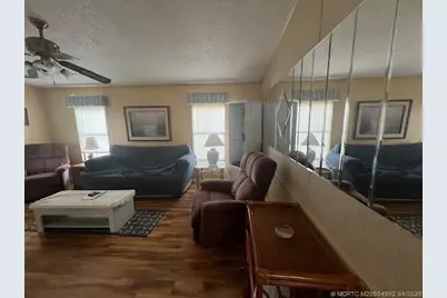 3304 Lake Overlook Place, Lantana, FL 33462 - Photo 5