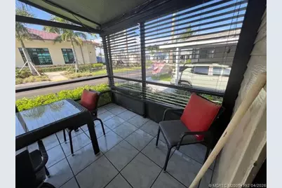 3304 Lake Overlook Place, Lantana, FL 33462 - Photo 3