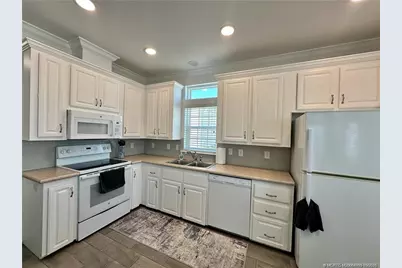 138 NE Coastal Drive, Jensen Beach, FL 34957 - Photo 3