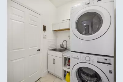 155 56th Drive SW, Vero Beach, FL 32968 - Photo 19