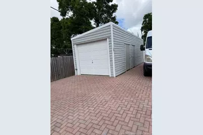 8047 SW Wildwood Drive, Stuart, FL 34997 - Photo 9