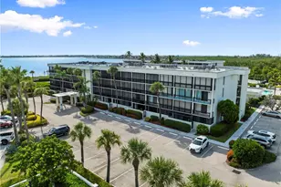 3792 NE Ocean Blvd, Jensen Beach, FL 34957 - Photo 5