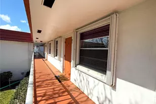 2600 SE Ocean Blvd, Stuart, FL 34996 - Photo 3