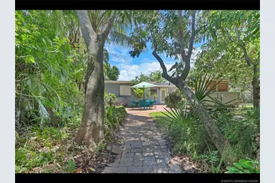 1905 NE River Court, Jensen Beach, FL 34957 - Photo 3