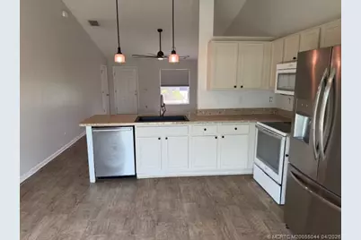 721 SW McCullough Avenue, Port Saint Lucie, FL 34953 - Photo 5