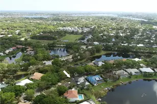 18421 Lake Bend Dr, Jupiter, FL 33458 - Photo 39